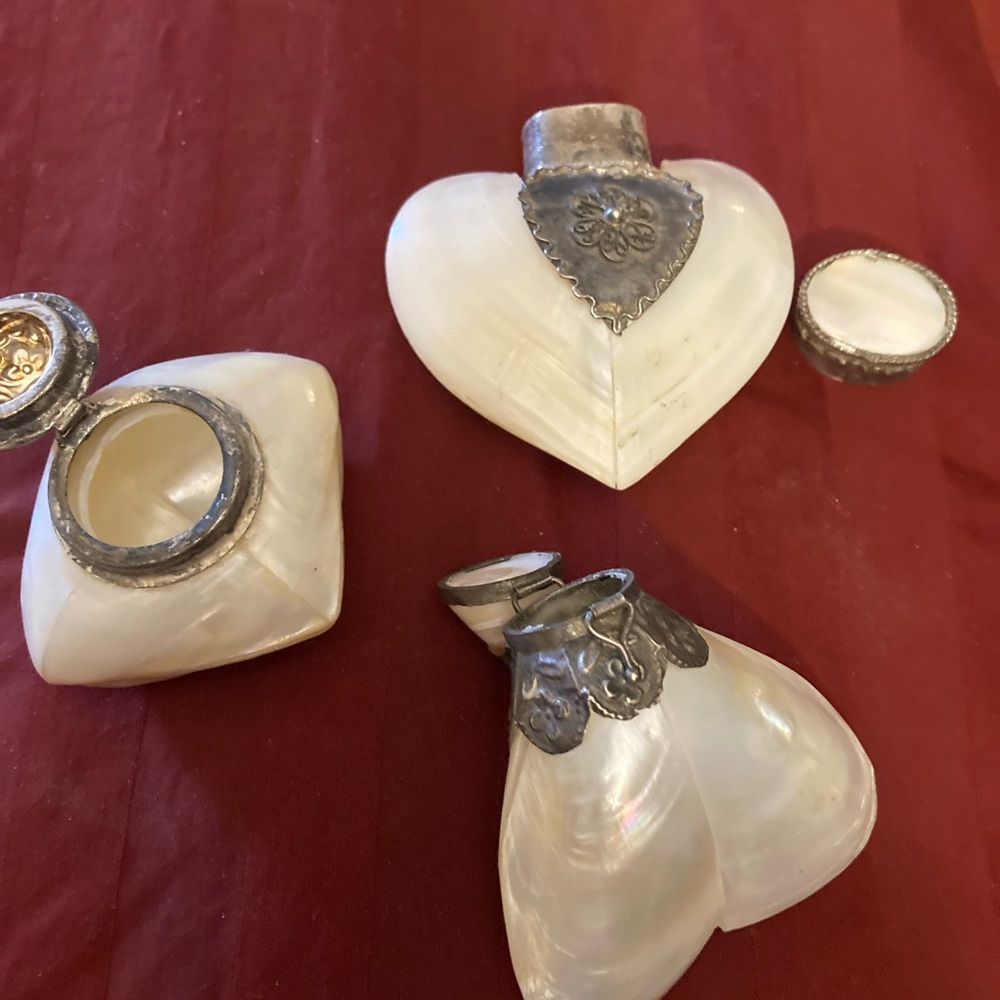 4 Vintage Sterling/Mother of Pearl snuff/pill Bottles - Picture 3 of 6